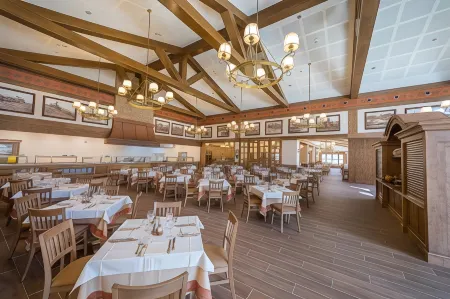 PortAventura Hotel Colorado Creek - Includes unlimited access PortAventura Park & 1 Ferrari Land