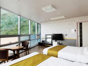 Yeosu Odongdo Hotel