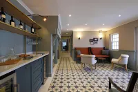 Chapter House Boutique Hotel by the Living Journey Collection - breakfast