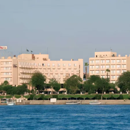 Aracan Eatabe Luxor Hotel