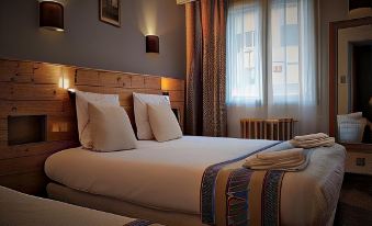 Savoy Hotel & Restaurant - Housity