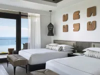 Kimpton Grand Roatan Resort and Spa Hotels in West Bay