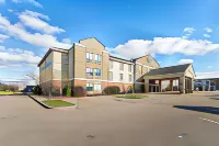 Country inn and Suites by Raddison South Haven - 2-Star