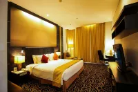 Golden Flower by Kagum Hotels Hotel dekat Summit Factory Outlet
