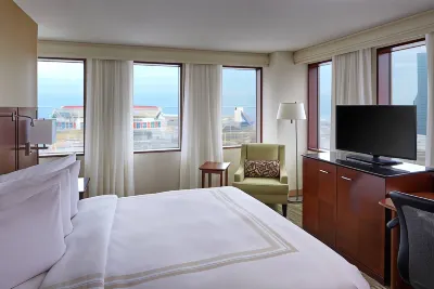 Cleveland Marriott Downtown at Key Tower Hotels near Heinen's Grocery Store