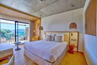 Golden Tulip Porto Vecchio Hotel dekat Plage de Santa Giulia