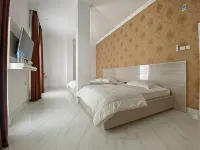 Wisma DKing RedPartner Hotel dekat Pabrik Penggilingan Daging/Bakso "Mas Pardi"