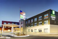 Holiday Inn Express & Suites Galesburg