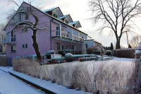 Iris am See Garni Hotels in der Nähe von Hesse Museum Gaienhofen