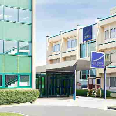 Hôtel Novotel Chartres Hotel Exterior
