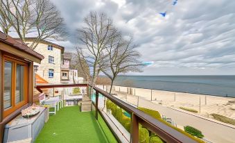 Dom & House - Apartament Orłowskie Molo Przy plaży z Widokiem na Morze