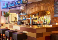 The Deddington Arms - parking