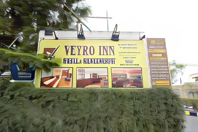 Hotel Vetro Inn Отели рядом с достопримечательностью «Инглиш Семетери Сурат»