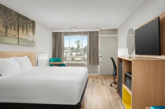 Days Inn by Wyndham Lake City I-75 Hotels in Lake City