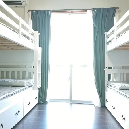 Yenn's Marina Inn Zamami Condominium