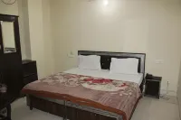 Hotel Diamond Leaf