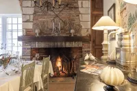 La Maison de Rhodes  le Champ des Oiseaux