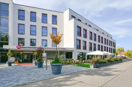 Best Western Plus Parkhotel  Spa Cottbus Отели рядом со станцией Cottbus Central Station