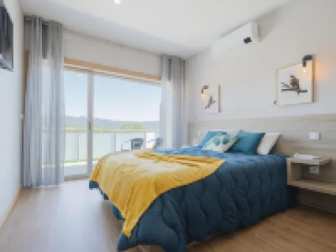 レフージョ ダ ガルサ シャベシュのホテル