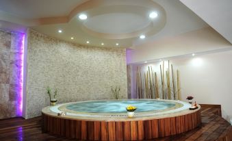 Marti Resort Deluxe Hotel