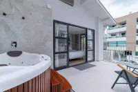 Up Boutique Hotel