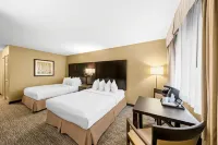 Best Western Plus Mariposa Inn  Conference Centre Hotel dekat Red Caboose Mini Golf