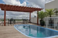 M Tower Hotel - piscina