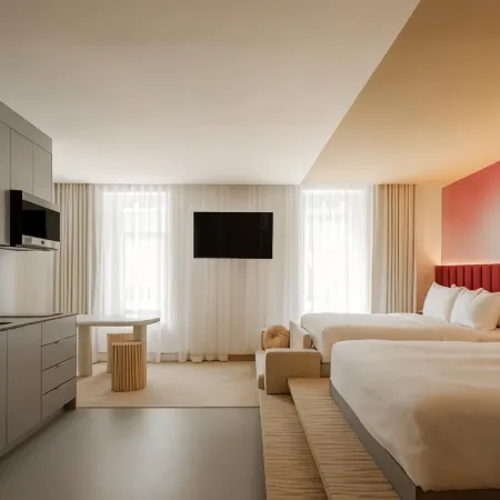 Rose - Hotel Invisible Отели рядом с достопримечательностью «Спортивный комплекс «Видеотрон-Центр»»