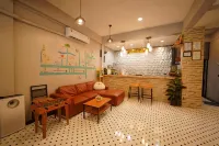 Chillax @Khaosk Hostel