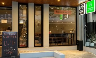 Woodstory Boutique Hotel