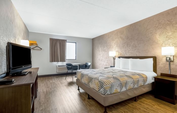 Motel 6 Elk Grove Village, IL - O'Hare