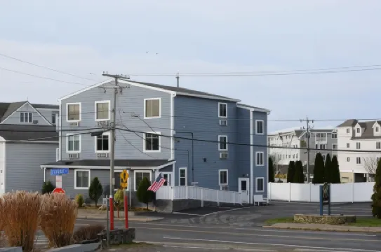 Rhea's Inn by the Sea