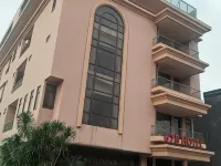 Hotel 678 Kemang powered by Cocotel Hotels near Ragunan Zoo