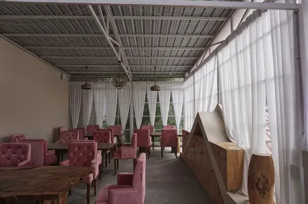 Cottages by the Creek.