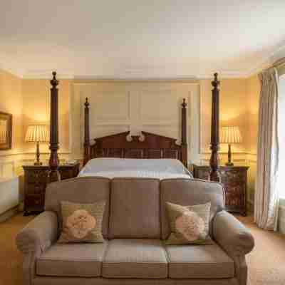 Perryville House Rooms