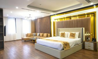 Queen Hotel Hoàng Gia