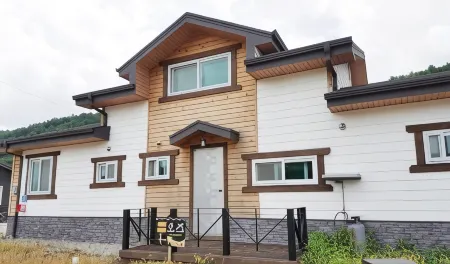 Hongcheon Oz Pension Отели рядом с достопримечательностью «Palbongsan Tourist Site»