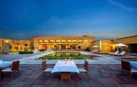 Dera Masuda Luxury Resort - bar