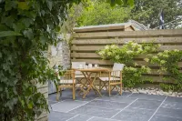 Antonia's Pearls Hotels near Porthpean Beach