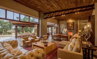 Karongwe Portfolio - Becks Safari Lodge