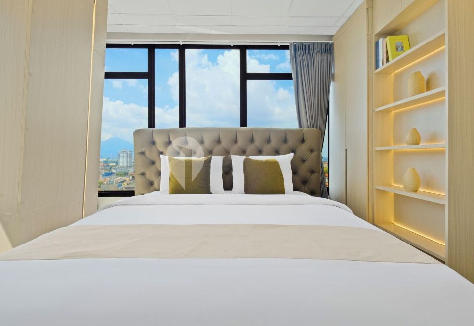 사브야 아파트호텔의 현대적인 거실 공간