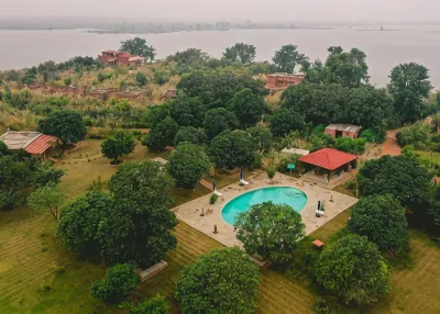 Narsingh Bagh, Ramsagar Các khách sạn ở Dhaulpur