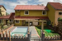 Stone shelter Hotels in Bhilar