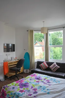 Clift Guest House