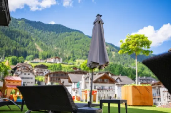 โรงแรมการ์นี สนาลท์แนร์โฮฟ โรงแรมในออร์ติเซ