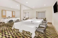 Microtel Inn & Suites by Wyndham Beaver Falls