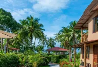 Tranquilidad Resort Hotels in Parrita