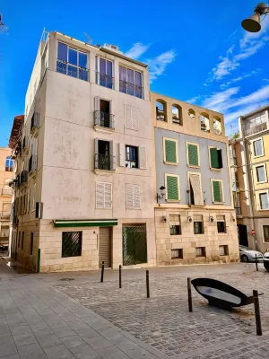 Bla Premium Old Town Hôtels à proximité de la Alicante-terminal