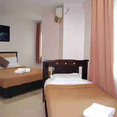 DarulMakmur Scout Lodge Rooms
