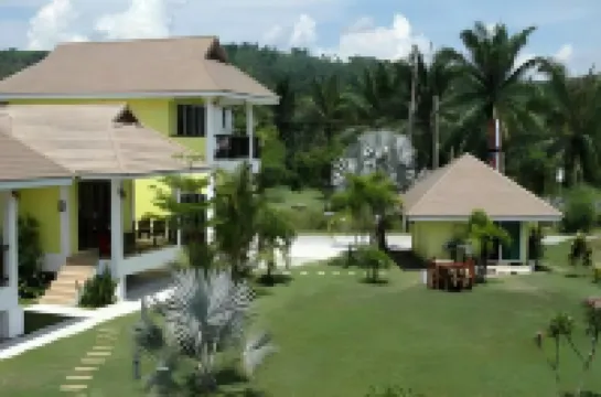 ทิพย์บุรี รีสอร์ท